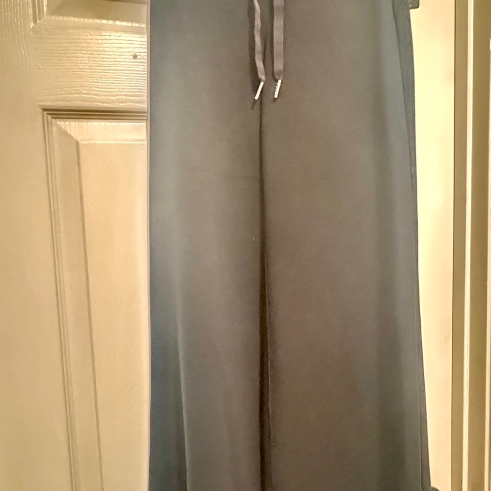 SPANX Petite Wide Leg Pants in Black